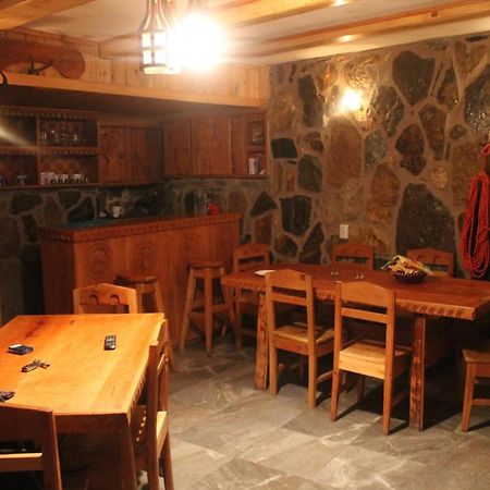 Hotel Sunny à Mestia Extérieur photo
